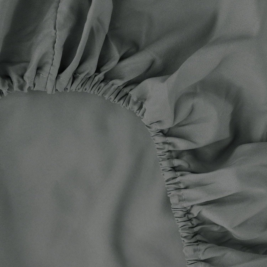 Ghooss Bed Sheet Set-1 Flat Sheet,1 Fitted Sheet and 2 Pillowcases,100% Microfiber Luxury Bedding-Deep Pocket,Hypoallergenic,Wrinkle & Fade Free?Dark Grey?Queen?
