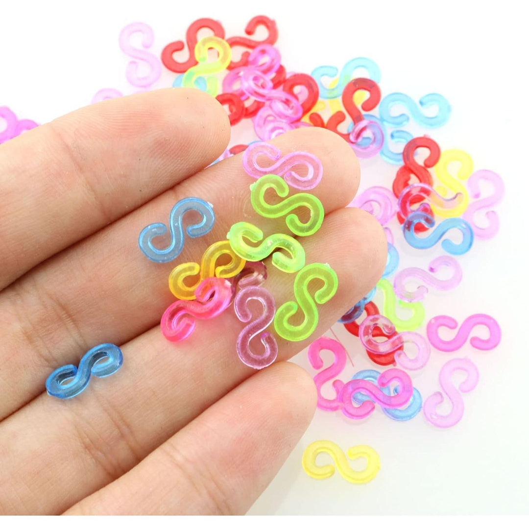 Mixed-colour S-shaped loom band clips, view 2