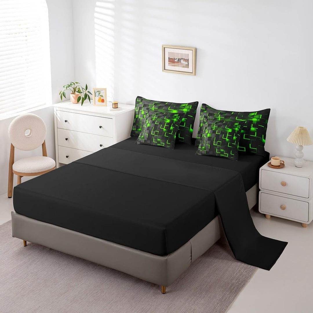 Black fitted sheet with matching pillowcases