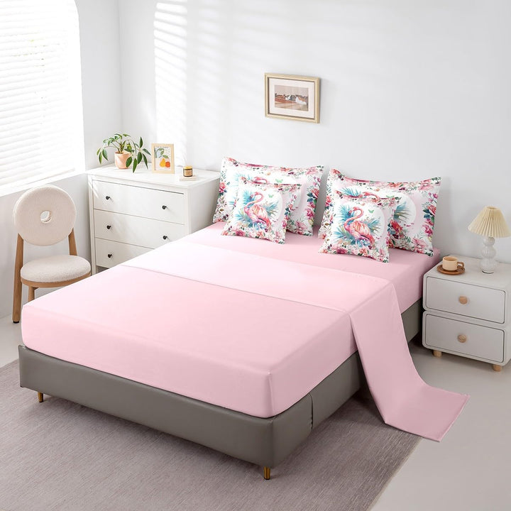 Pink fitted sheet and flamingo pillowcases