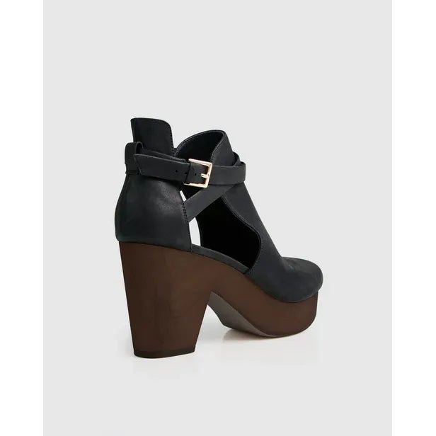 Belle & Bloom Fearless Clog Ankle Boot - Black/Chocolate - Just Closeouts Canada Inc.9343608119165