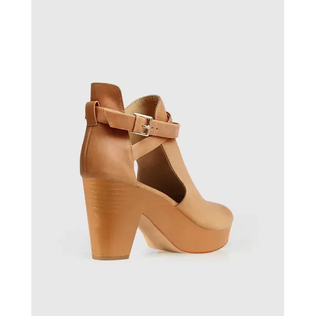 Belle & Bloom Fearless Clog Ankle Boot - Tan - Just Closeouts Canada Inc.9343608113514