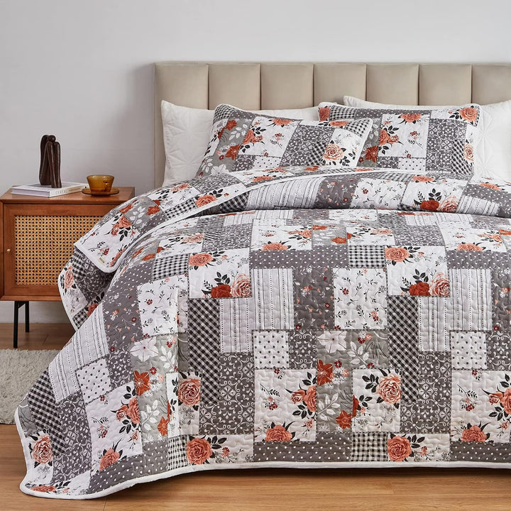 Floral Patchwork Quilt Set 3 Pieces Full/Queen Size, Grey Plaid Reversible Bedspread Coverlet Set, Soft Microfiber Lightweight Bed Cover for All Season (90" x 90", 1 Quilt+ 2 Pillow Shams) - Just Closeouts Canada Inc.