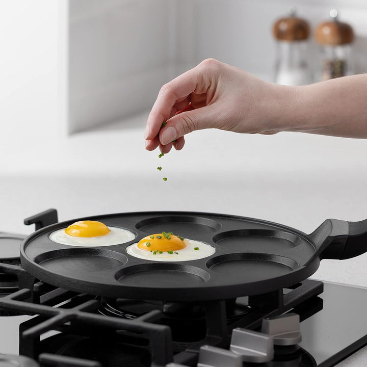 Navaris Mini Pancake Pan - 7 - Section Pancake Maker for 3" Pancakes - 10 5/8" Diameter Nonstick Griddle - Skillet for Stove Frying Eggs and Crepes - Just Closeouts Canada Inc.4063004058442