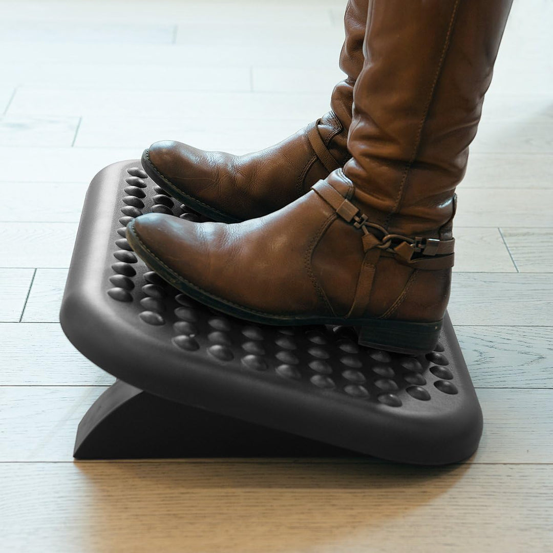 Navaris Under Desk Foot Rest - Ergonomic Footrest for at Work, Home Office, Computer - Adjustable Angle 0 - 15° Support Step Stool Riser for Feet - Just Closeouts Canada Inc.4057665292758