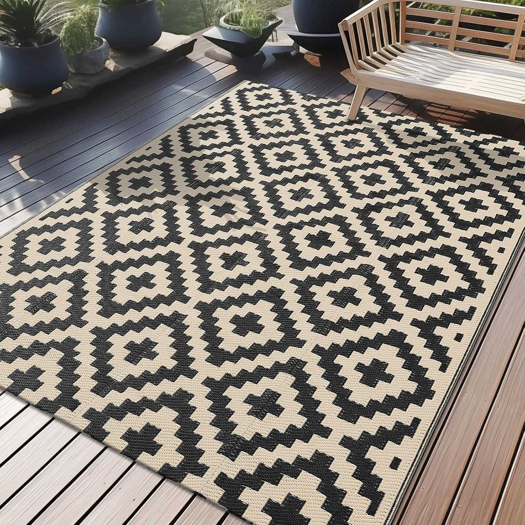 OLANLY Outdoor Rug Waterproof Reversible 5x8 ft, Durable Plastic Straw Patio Camping Carpet, Large Foldable RV Mat for Backyard, Deck, Picnic, Camper, Bench, All - Weather, Lightweight, Black & Beige - Just Closeouts Canada Inc.