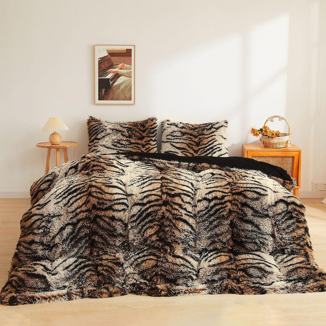 Tiger Print Fluffy Faux Fur Duvet Cover Set, 3 Pieces Soft Plush Shaggy Fuzzy Bedding Set(1 Faux Fur Animal Print Comforter Cover + 2 Furry Pillowcases), Zipper Closure(King, Tiger Print Brown) - Just Closeouts Canada Inc.X0047QQQVV